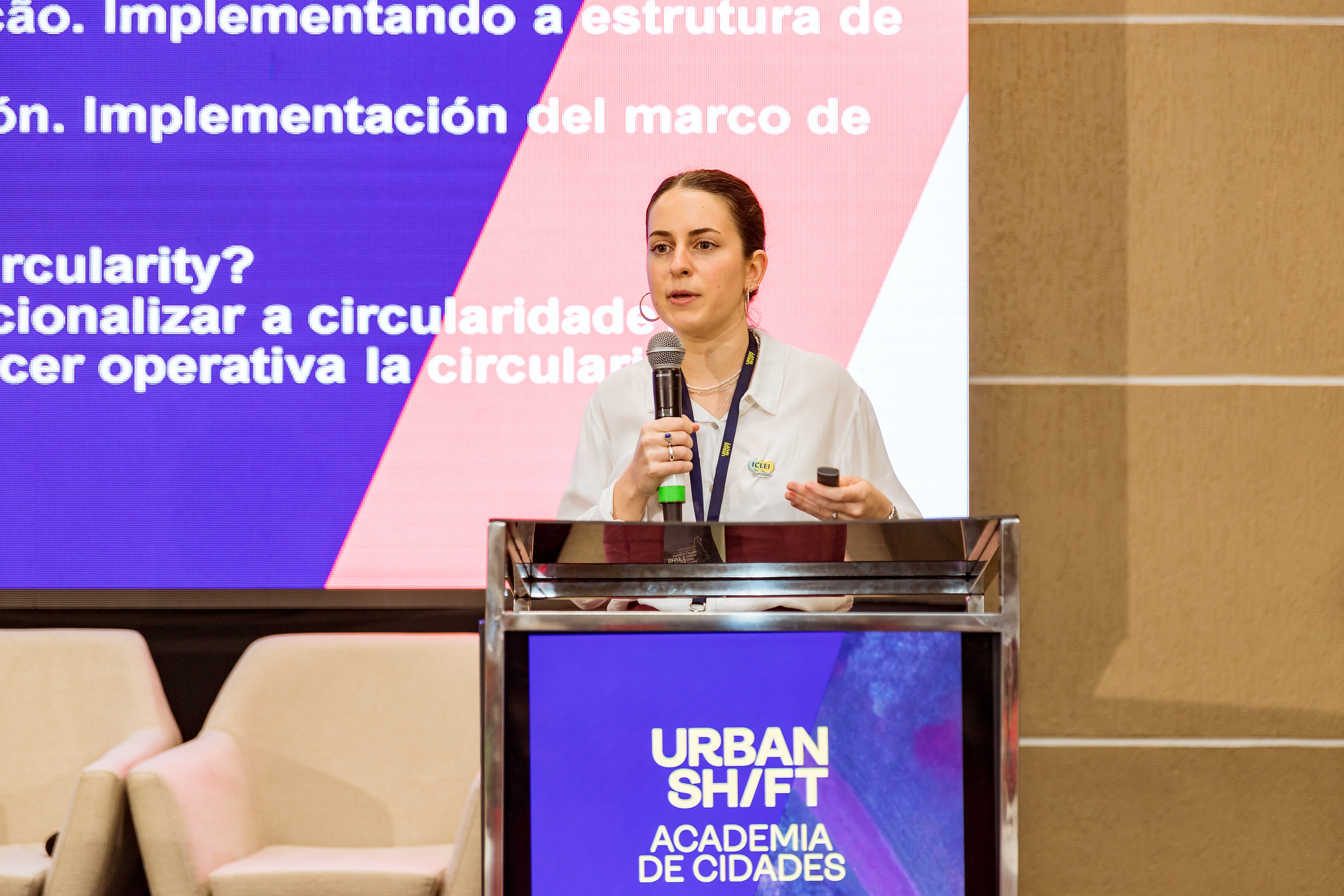 maria alonso martinez of ICLEI presenting during the Forum
