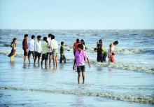 Dumas Beach, Surat